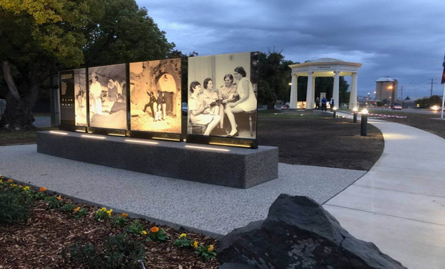 Restoring community war memorials and avenue of honour Restoring community war memorials and avenue of honour