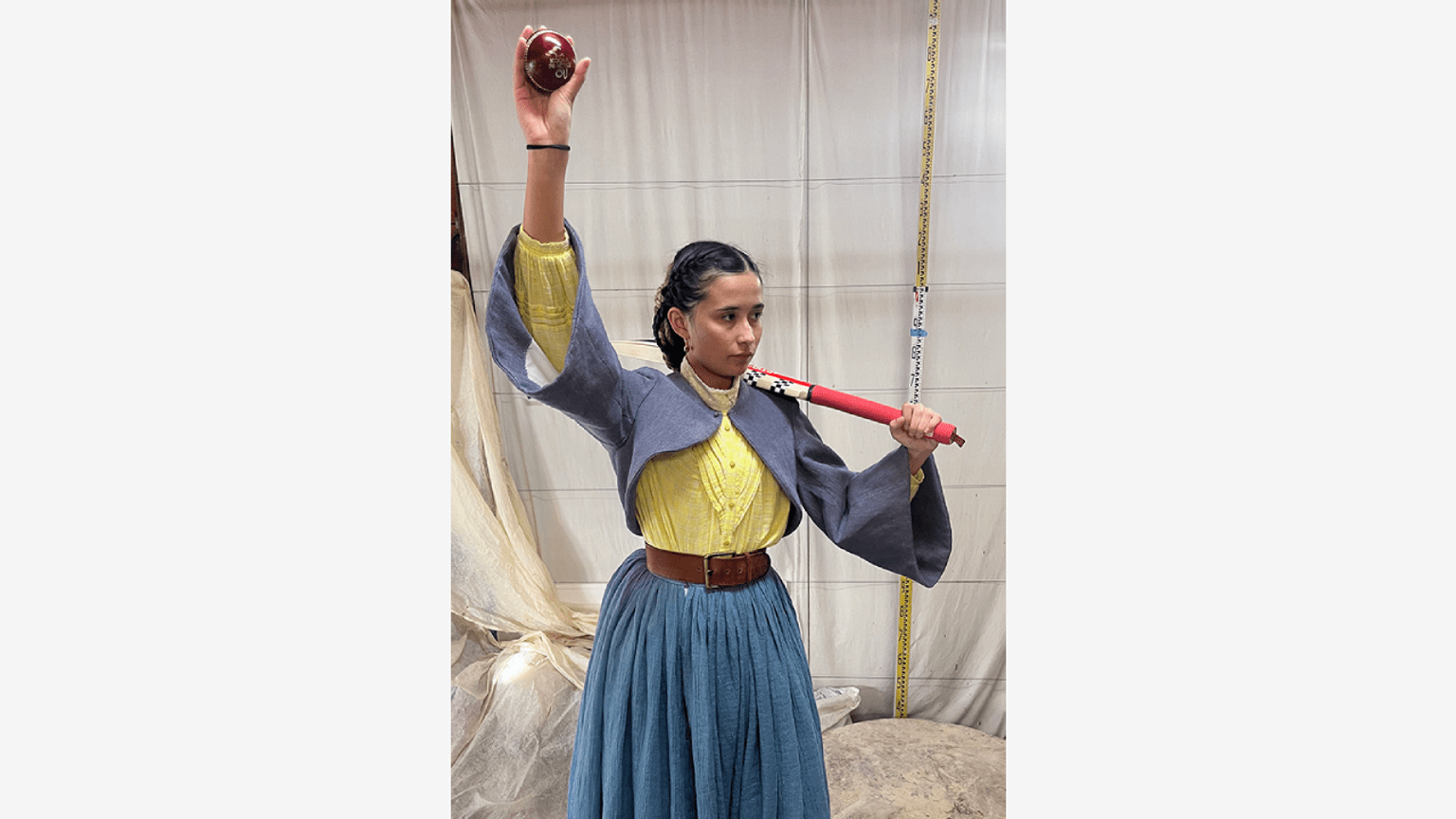 Life model Keira Haloho-Feast posing for Lis Johnson