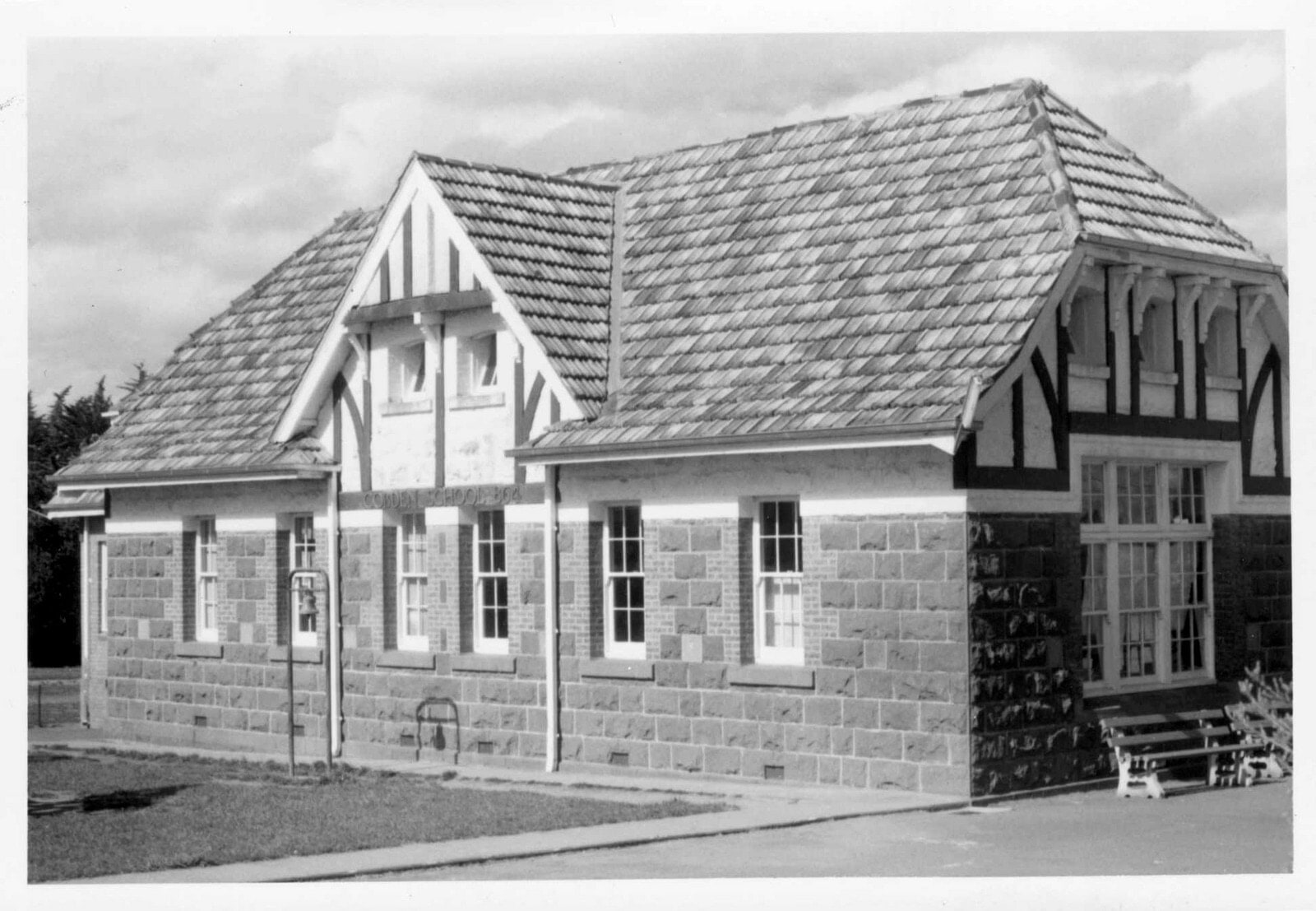 Black and white photograph of the Cobden Primary School building