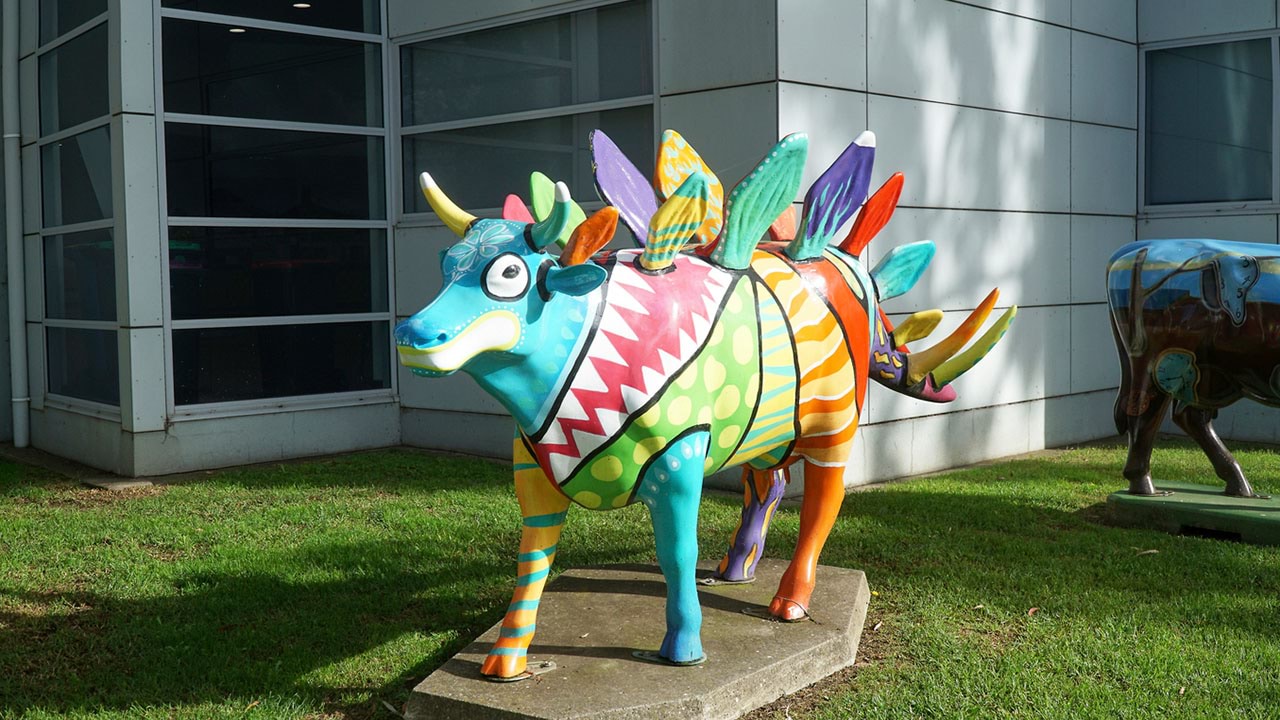 Shepparton Moving Art painted cow sculpture