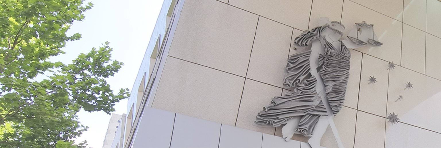 Where to apply for government legal roles card 1 Decorative image